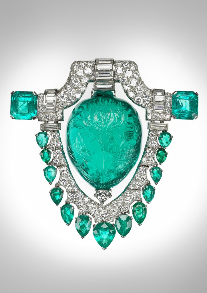 23b-05_Marjorie-Merriweather-Post-brooch